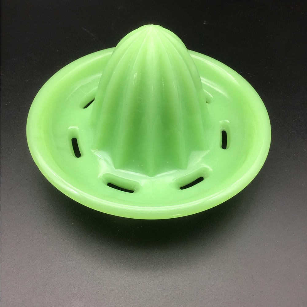McKee Jadeite Reamer